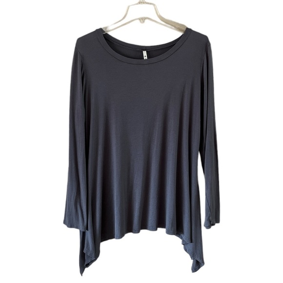 The Hanger gray knit asymmetric tunic size XL - Picture 1 of 8